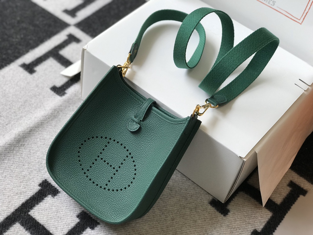 Hermes Evelyne 16 Amazone TPM Shoulder Bag In Dark Green Clemence Leather